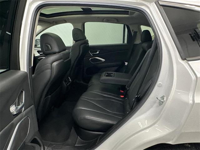 Photo of 2022 Platinum White Pearl Acura RDX