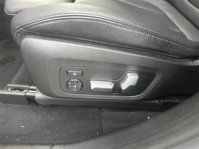 Photo of 2021 Alpine White BMW X3
