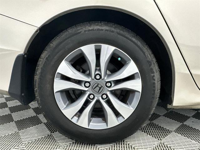 Photo of 2014 Champagne Frost Pearl Honda Accord