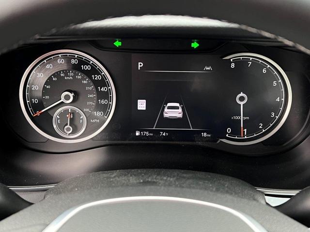 Photo of 2026 Silver Genesis G70