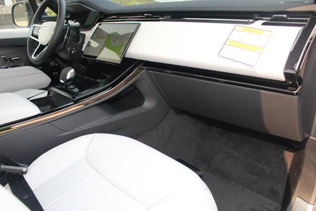 Photo of 2025 Eiger Grey Metallic Land Rover Range Rover Sport