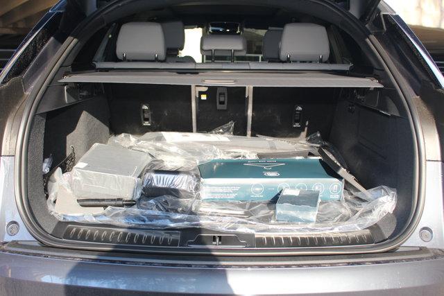 Photo of 2026 Varesine Blue Metallic Land Rover Range Rover Velar