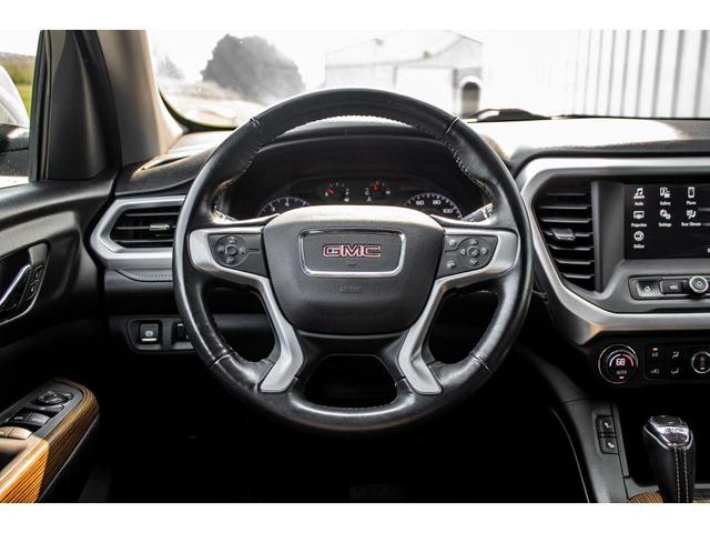Photo of 2018 White Frost Tricoat GMC Acadia
