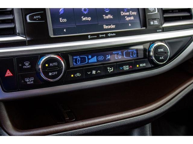 Photo of 2019 Ooh La La Rouge Mica Toyota Highlander