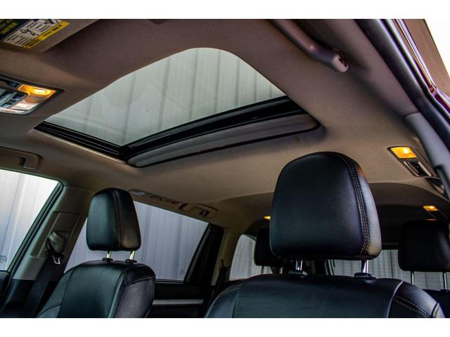 Photo of 2019 Ooh La La Rouge Mica Toyota Highlander