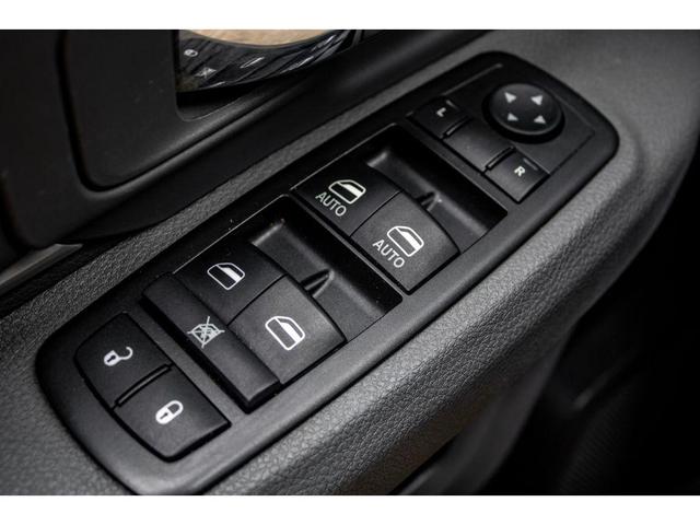 Photo of 2014 Black Clearcoat RAM 1500