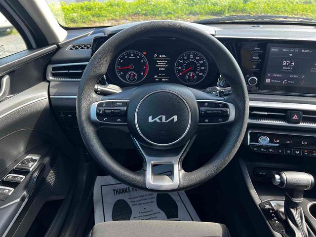 Photo of 2023 Glacial White Pearl Kia K5