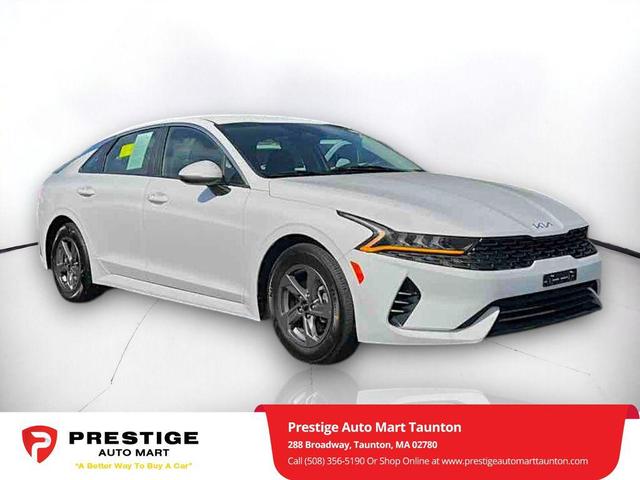 Photo of 2023 Glacial White Pearl Kia K5