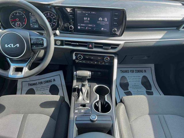 Photo of 2023 Glacial White Pearl Kia K5