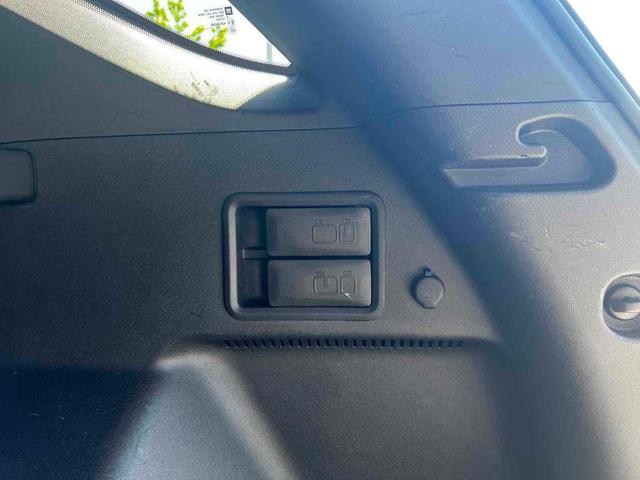 Photo of 2020 Summit White Chevrolet Equinox