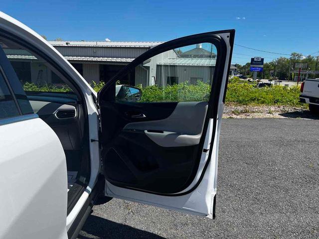 Photo of 2020 Summit White Chevrolet Equinox