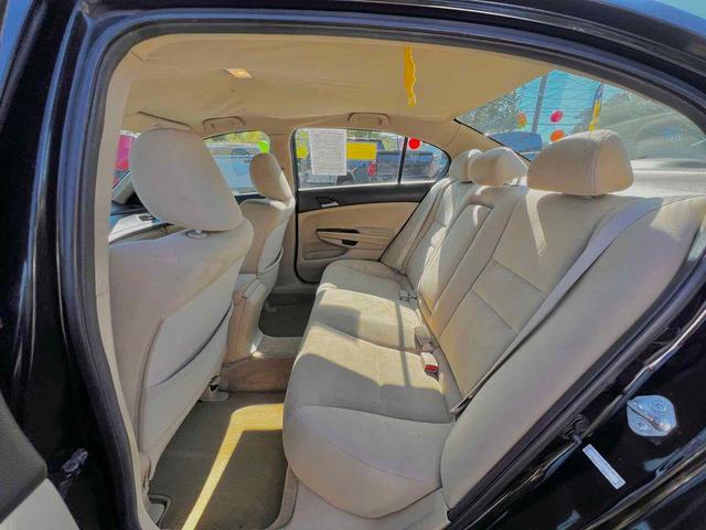 Photo of 2011 Crystal Black Pearl Honda Accord