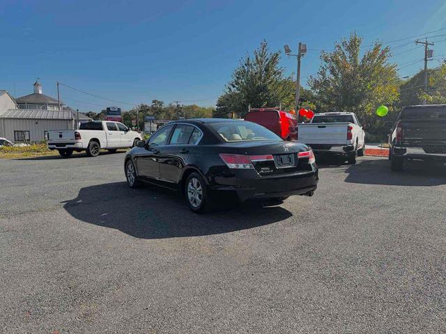 Photo of 2011 Crystal Black Pearl Honda Accord