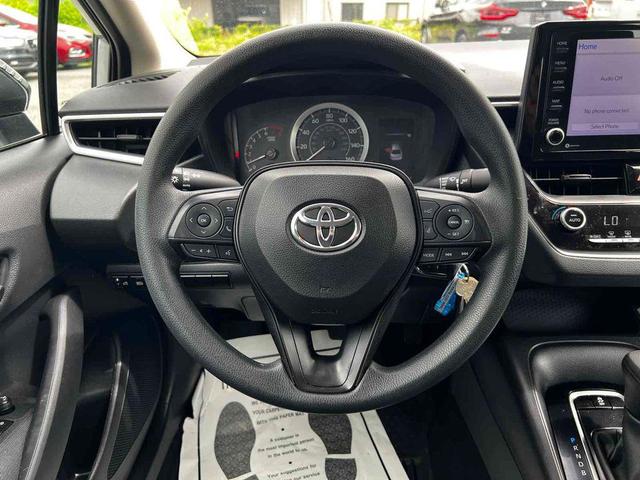 Photo of 2022 Classic Silver Metallic Toyota Corolla