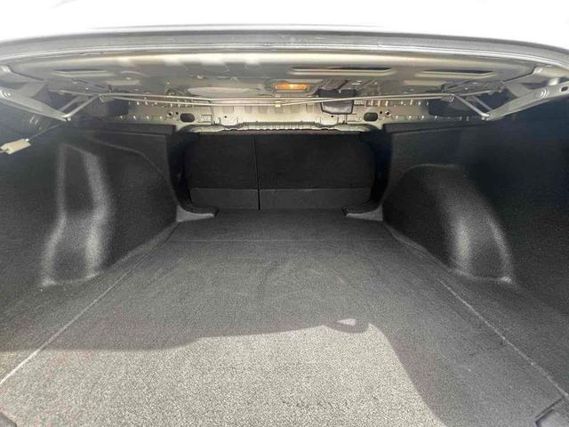 Photo of 2022 Classic Silver Metallic Toyota Corolla