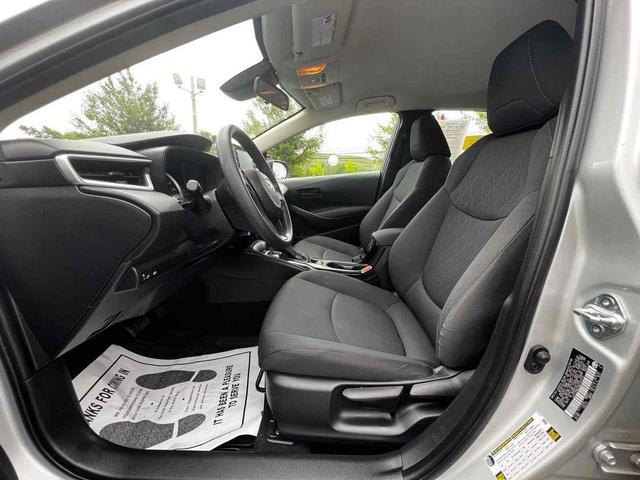 Photo of 2022 Classic Silver Metallic Toyota Corolla