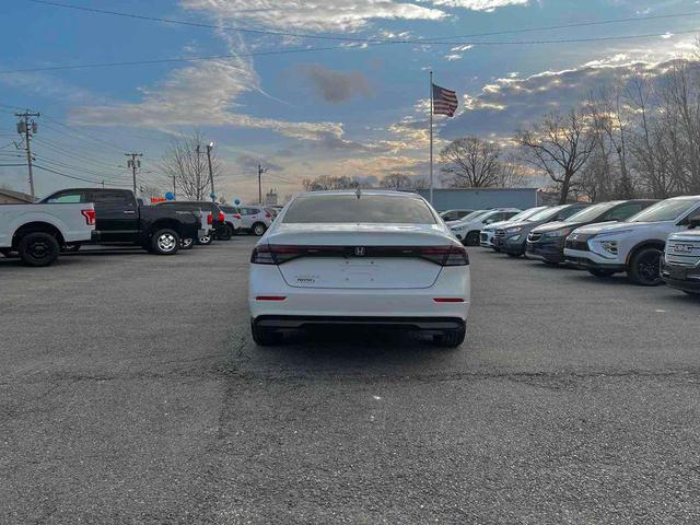 Photo of 2023 Platinum White Pearl Honda Accord
