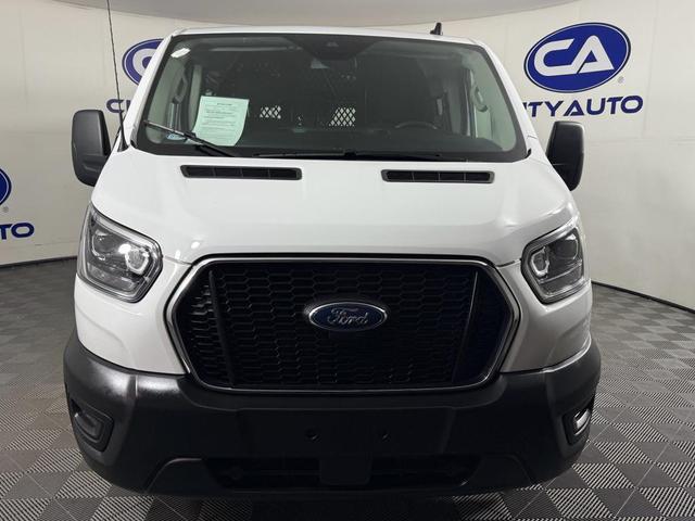 Photo of 2023 Oxford White Ford Transit-250