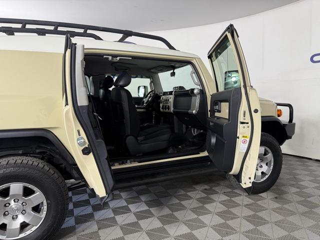 Photo of 2008 Sandstorm Toyota FJ Cruiser
