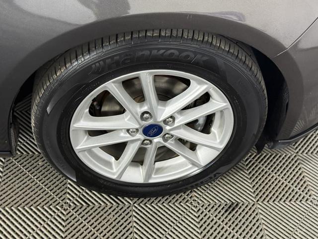 Photo of 2016 Magnetic Ford Focus