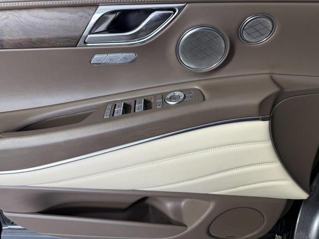 Photo of 2023 Himalayan Gray Genesis GV80