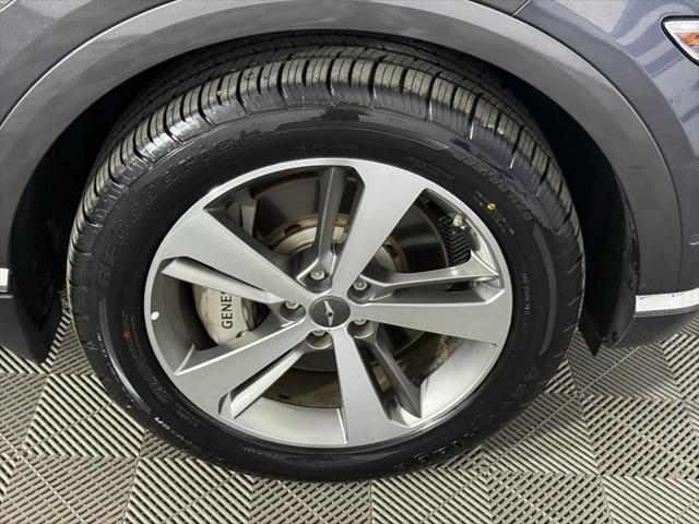 Photo of 2023 Himalayan Gray Genesis GV80