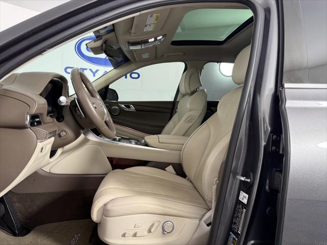 Photo of 2023 Himalayan Gray Genesis GV80