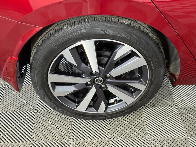 Photo of 2021 Scarlet Ember Pearl Metallic Nissan Versa