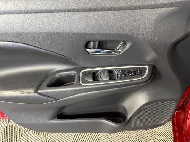 Photo of 2021 Scarlet Ember Pearl Metallic Nissan Versa
