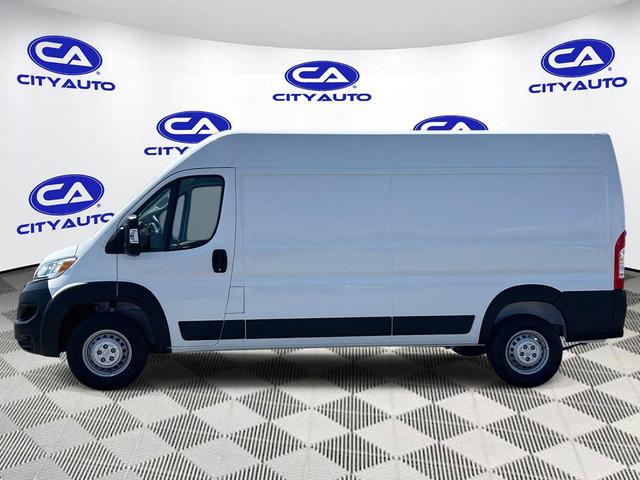 Photo of 2025 Bright White Clearcoat RAM ProMaster 2500