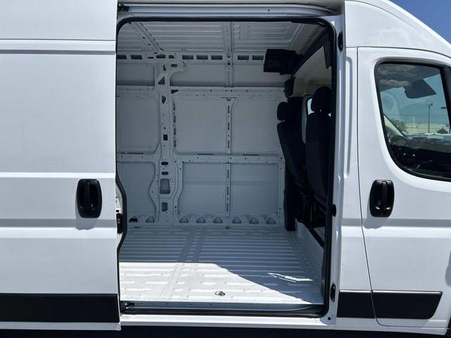 Photo of 2025 Bright White Clearcoat RAM ProMaster 2500