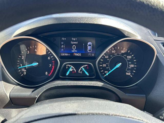 Photo of 2017 Oxford White Ford Escape