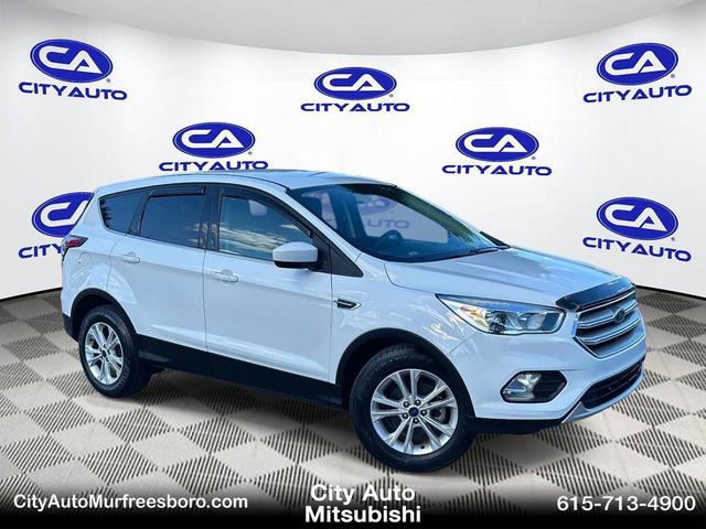 Photo of 2017 Oxford White Ford Escape