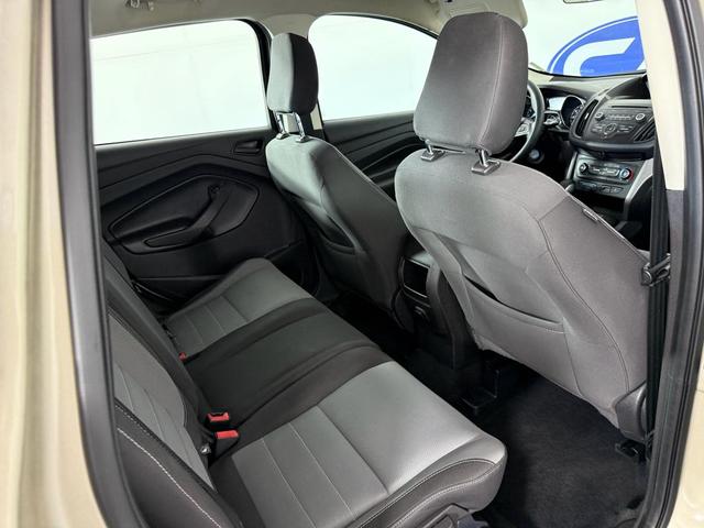Photo of 2018 White Gold Metallic Ford Escape