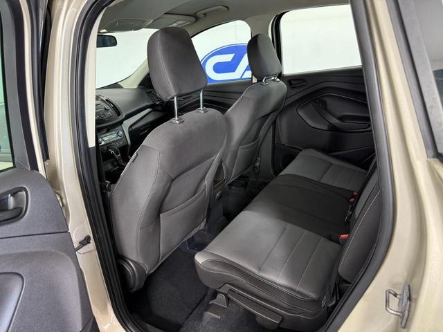 Photo of 2018 White Gold Metallic Ford Escape