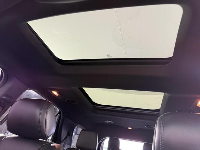 Photo of 2014 Tuxedo Black Metallic Ford Explorer