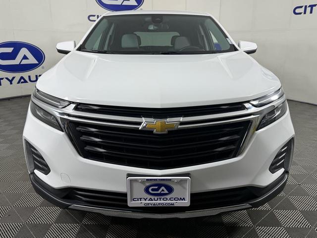 Photo of 2023 Summit White Chevrolet Equinox