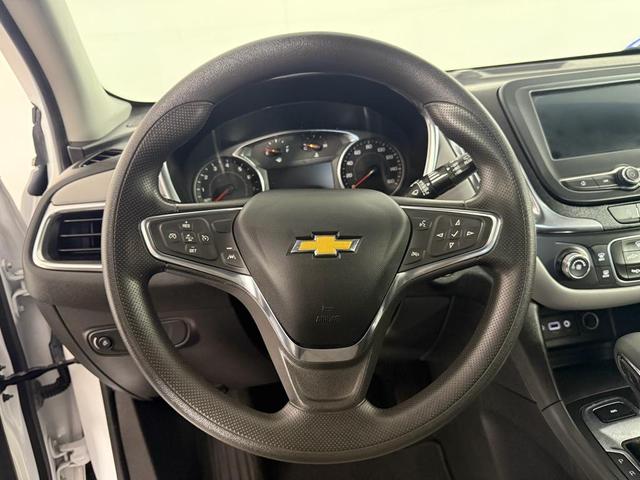 Photo of 2023 Summit White Chevrolet Equinox