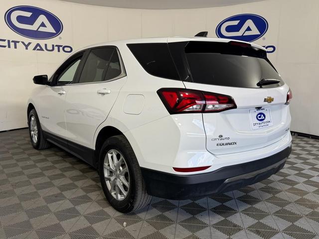 Photo of 2023 Summit White Chevrolet Equinox