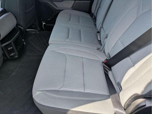 Photo of 2022 Diamond Black Crystal Pearlcoat RAM 1500