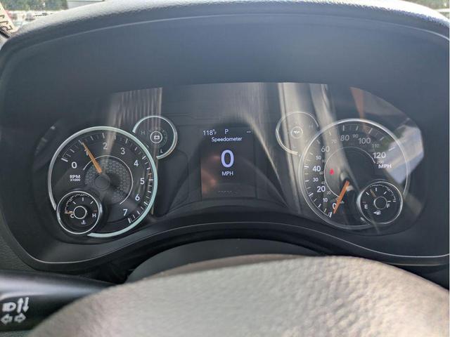 Photo of 2022 Diamond Black Crystal Pearlcoat RAM 1500
