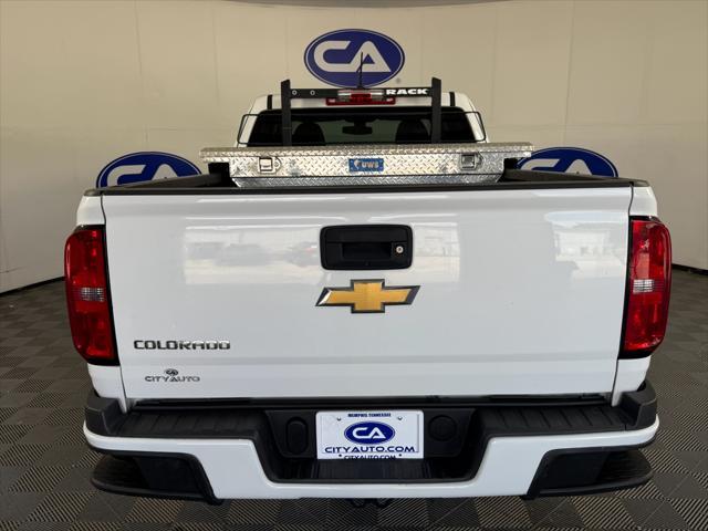 Photo of 2017 Summit White Chevrolet Colorado