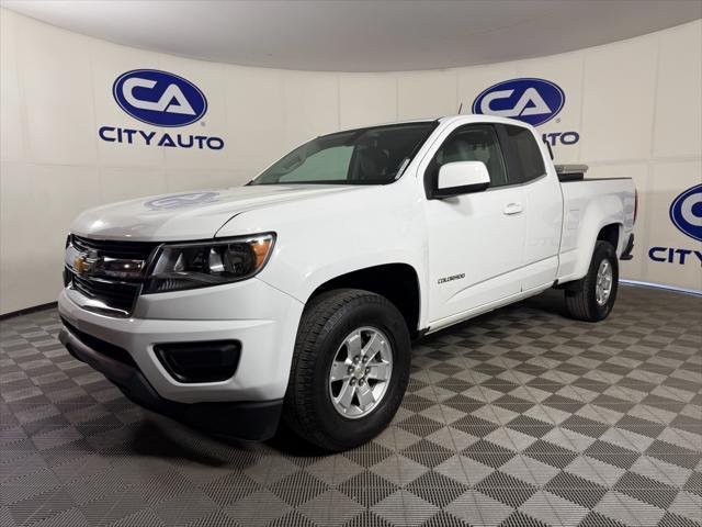 Photo of 2017 Summit White Chevrolet Colorado