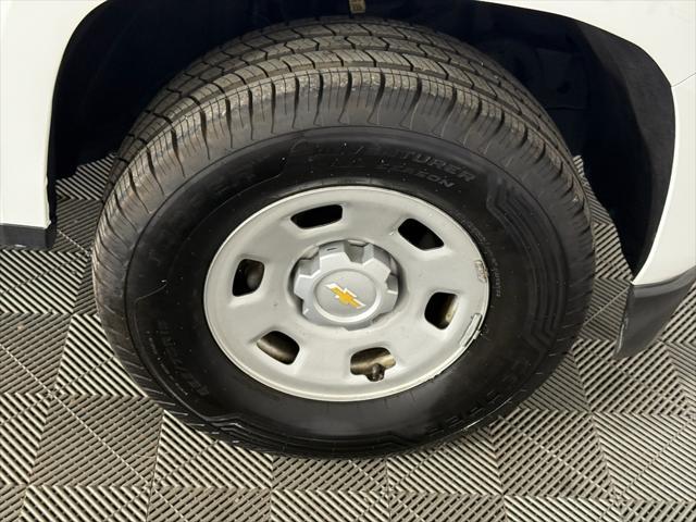 Photo of 2019 Summit White Chevrolet Colorado