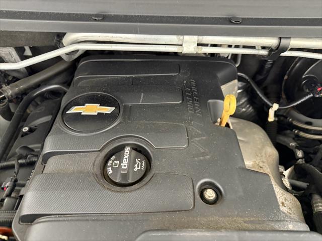 Photo of 2019 Summit White Chevrolet Colorado