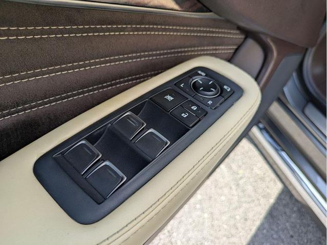 Photo of 2018 Manganese Luster Lexus LS 500