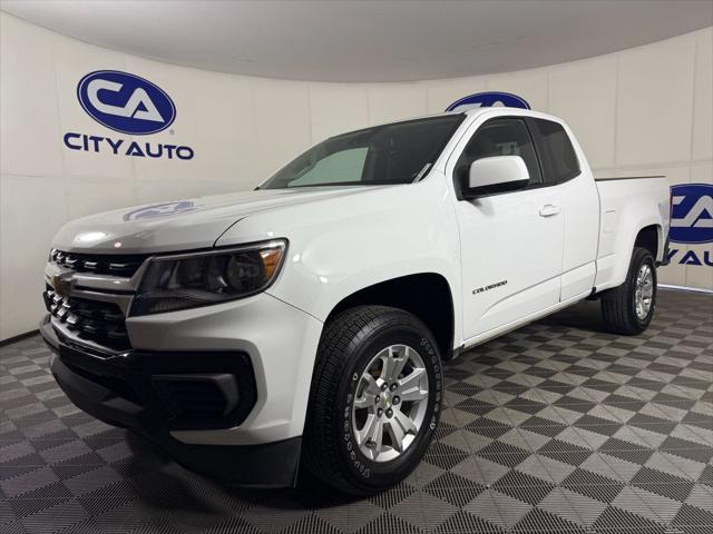 Photo of 2022 Summit White Chevrolet Colorado