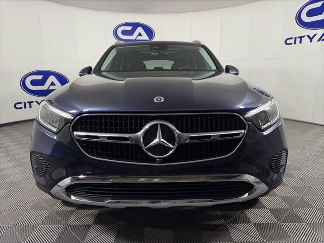 Photo of 2023 Black Mercedes-Benz GLC 300