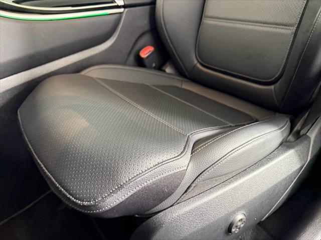 Photo of 2023 Black Mercedes-Benz GLC 300
