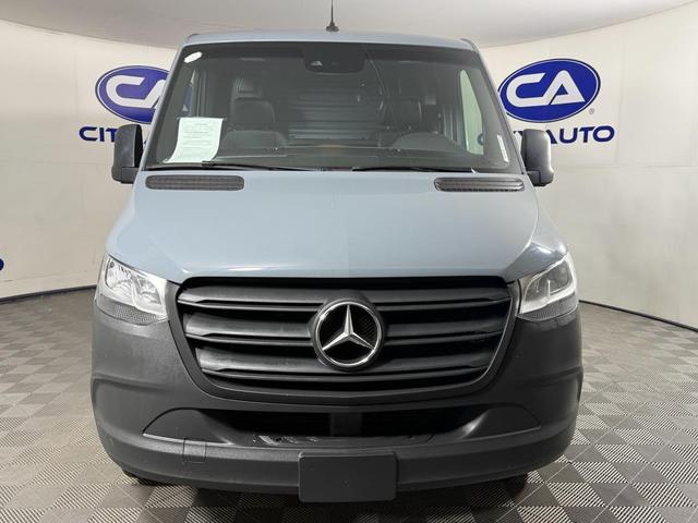 Photo of 2022 Blue Grey Mercedes-Benz Sprinter 2500